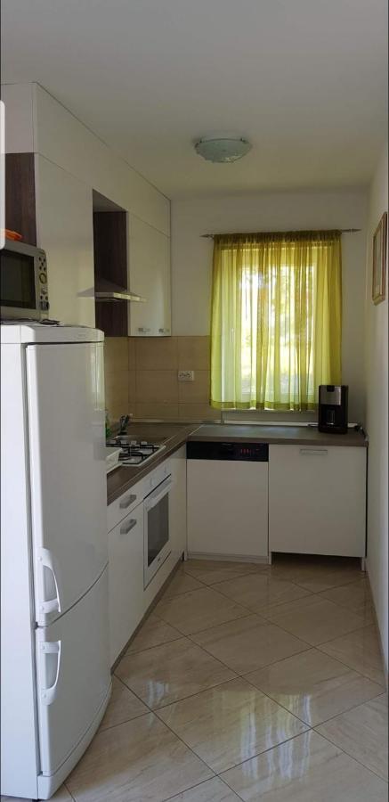 Apartments Vodice Esterno foto